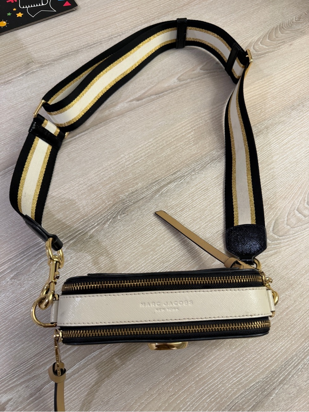 Marc Jacobs Beige and Green Leather Snapshot Crossbody with Striped Strap - Picture 5 of 8
